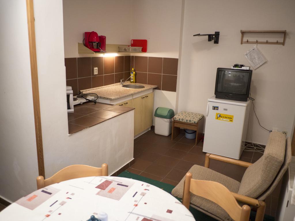 Apartmany هاراشوف الغرفة الصورة